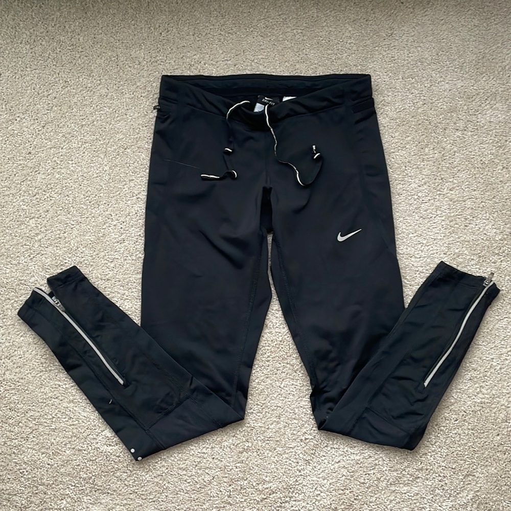 Nike Black Mid Rise Leggings